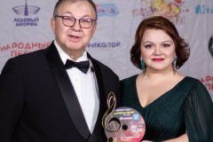 Семейный фолк-дуэт получил признание на музыкальной премии в Ледовом дворце Санкт-Петербурга